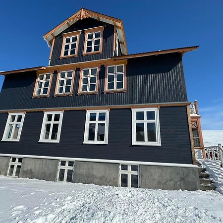 Hoepfner And Tulinius Historical Houses Akureyri Kültér fotó